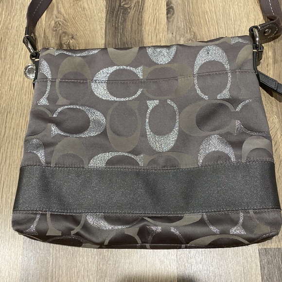 💫 Coach Silver Authentic Shoulder Bag 💫 - Picture 7 of 15
